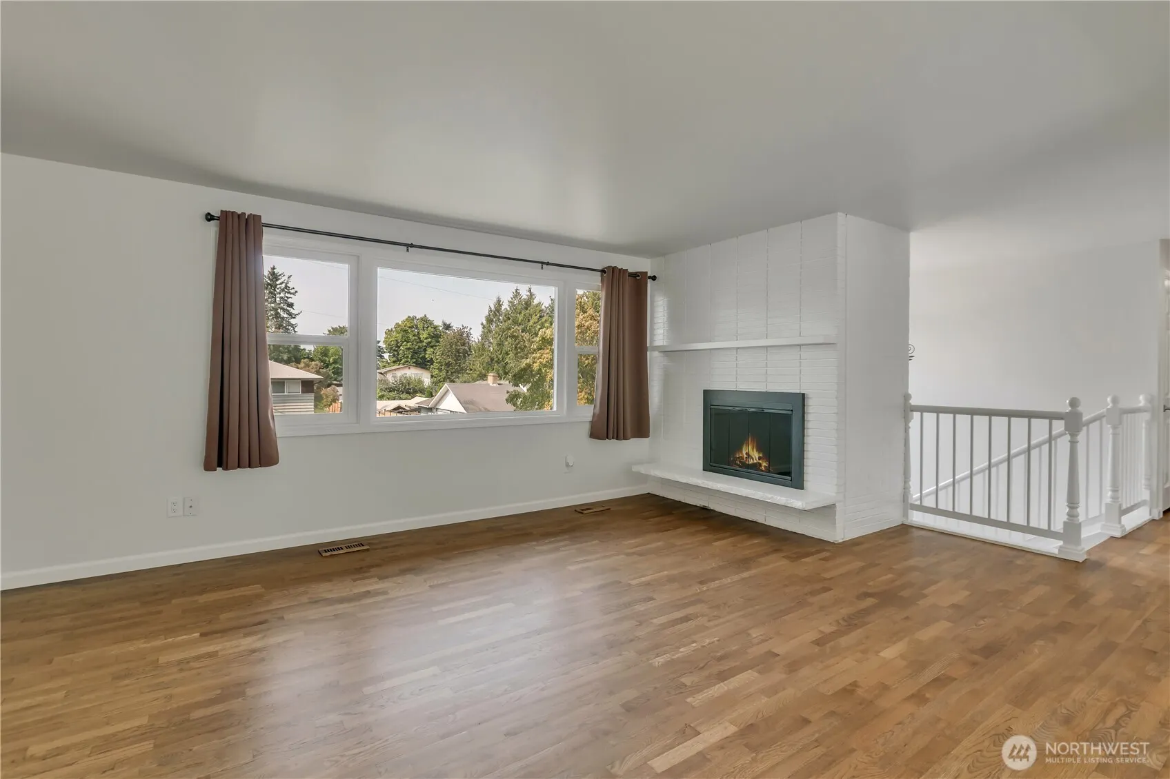 836 Hilltop Avenue , Kent, WA 98031