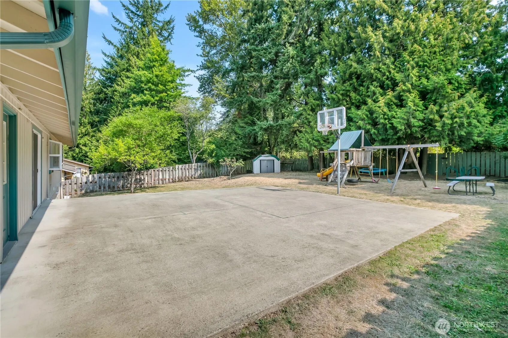 836 Hilltop Avenue , Kent, WA 98031