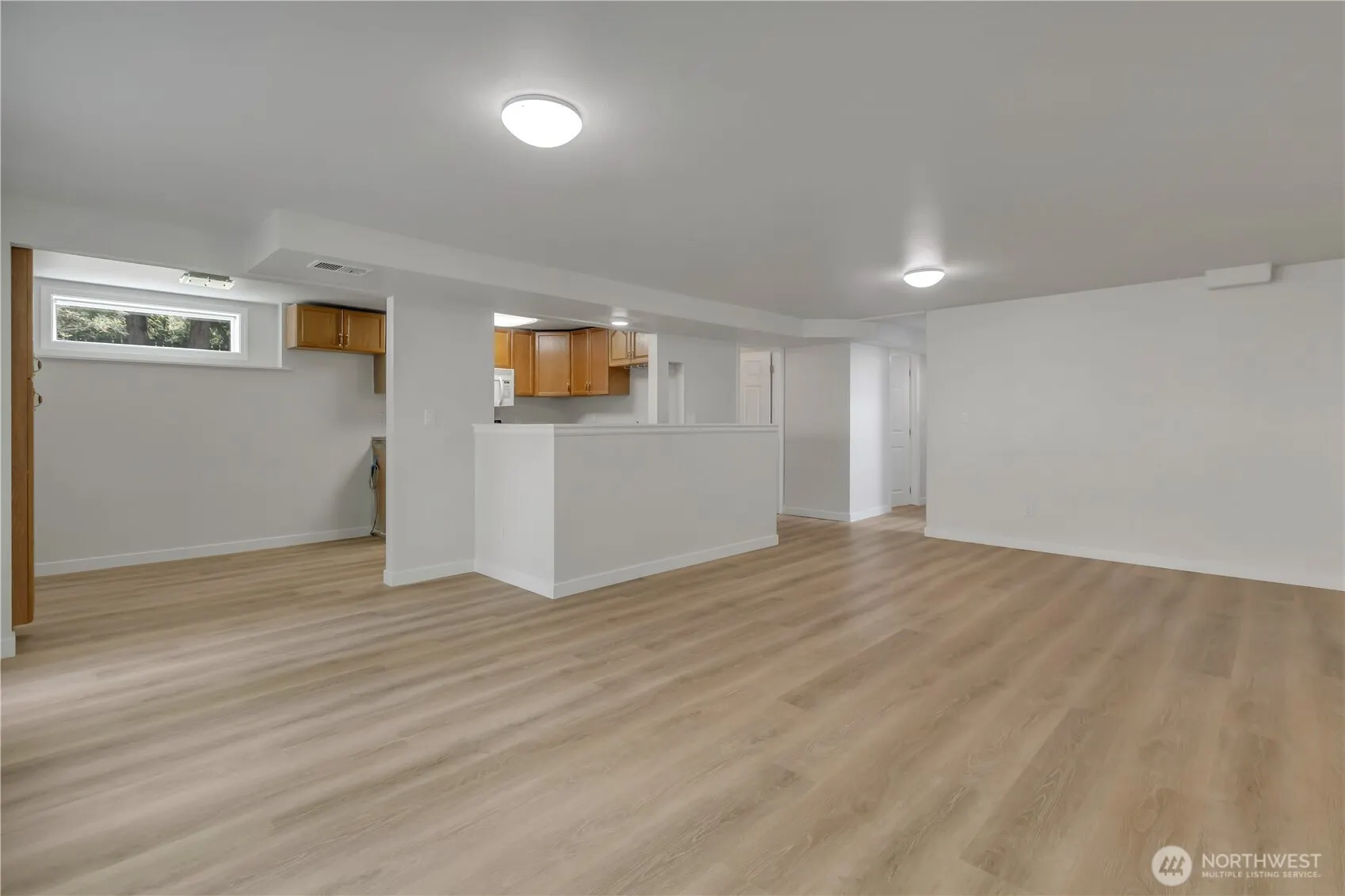 836 Hilltop Avenue , Kent, WA 98031