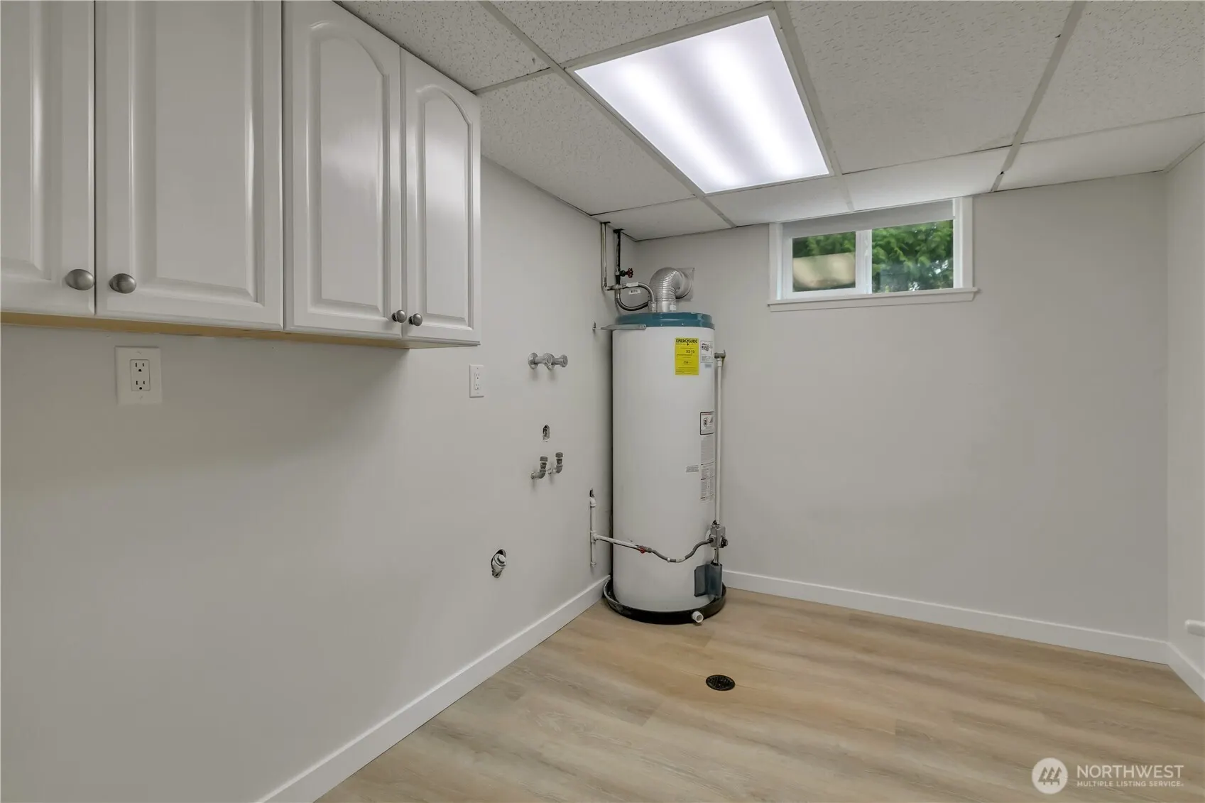 836 Hilltop Avenue , Kent, WA 98031