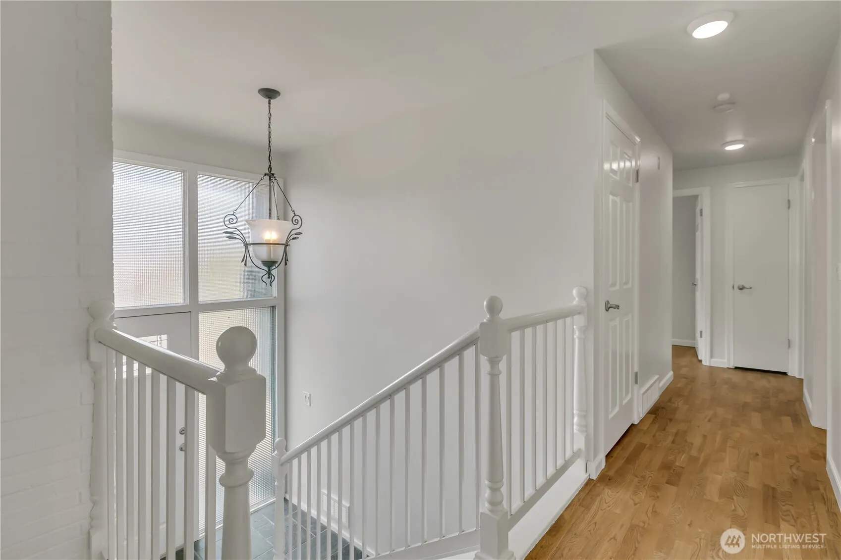 836 Hilltop Avenue , Kent, WA 98031