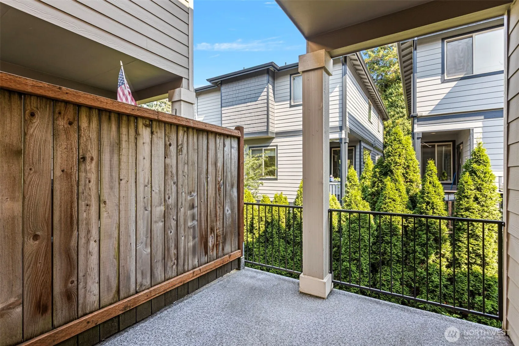 553 SE Andrews Street #B, Issaquah, WA 98027-3411