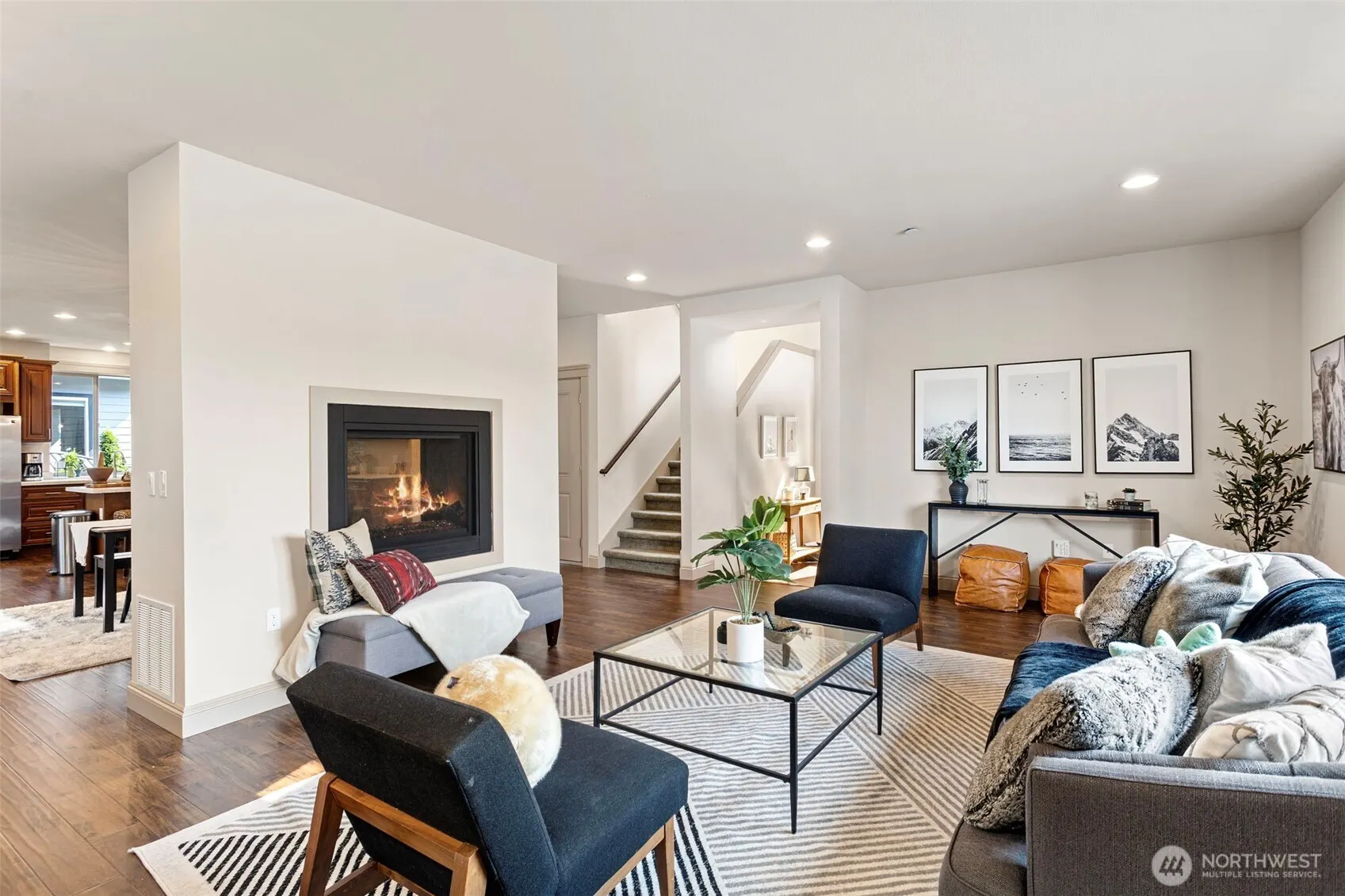 553 SE Andrews Street #B, Issaquah, WA 98027-3411