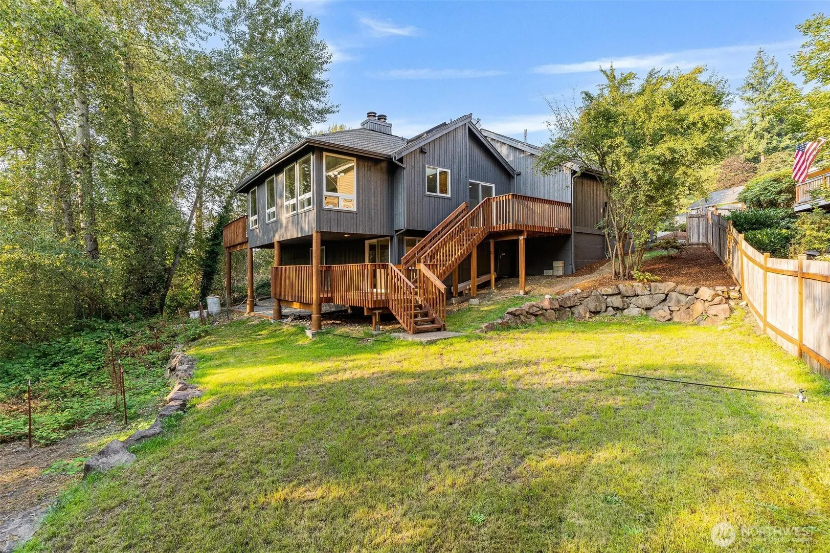 13206 SE 51st Place , Bellevue, WA 98006
