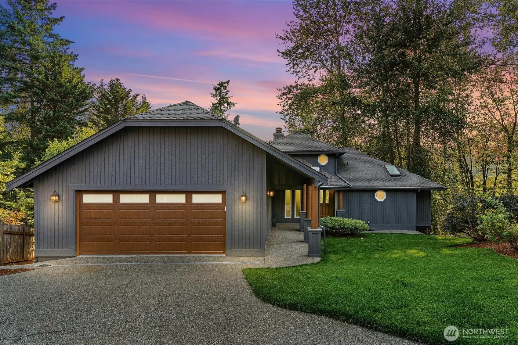 13206 SE 51st Place , Bellevue, WA 98006