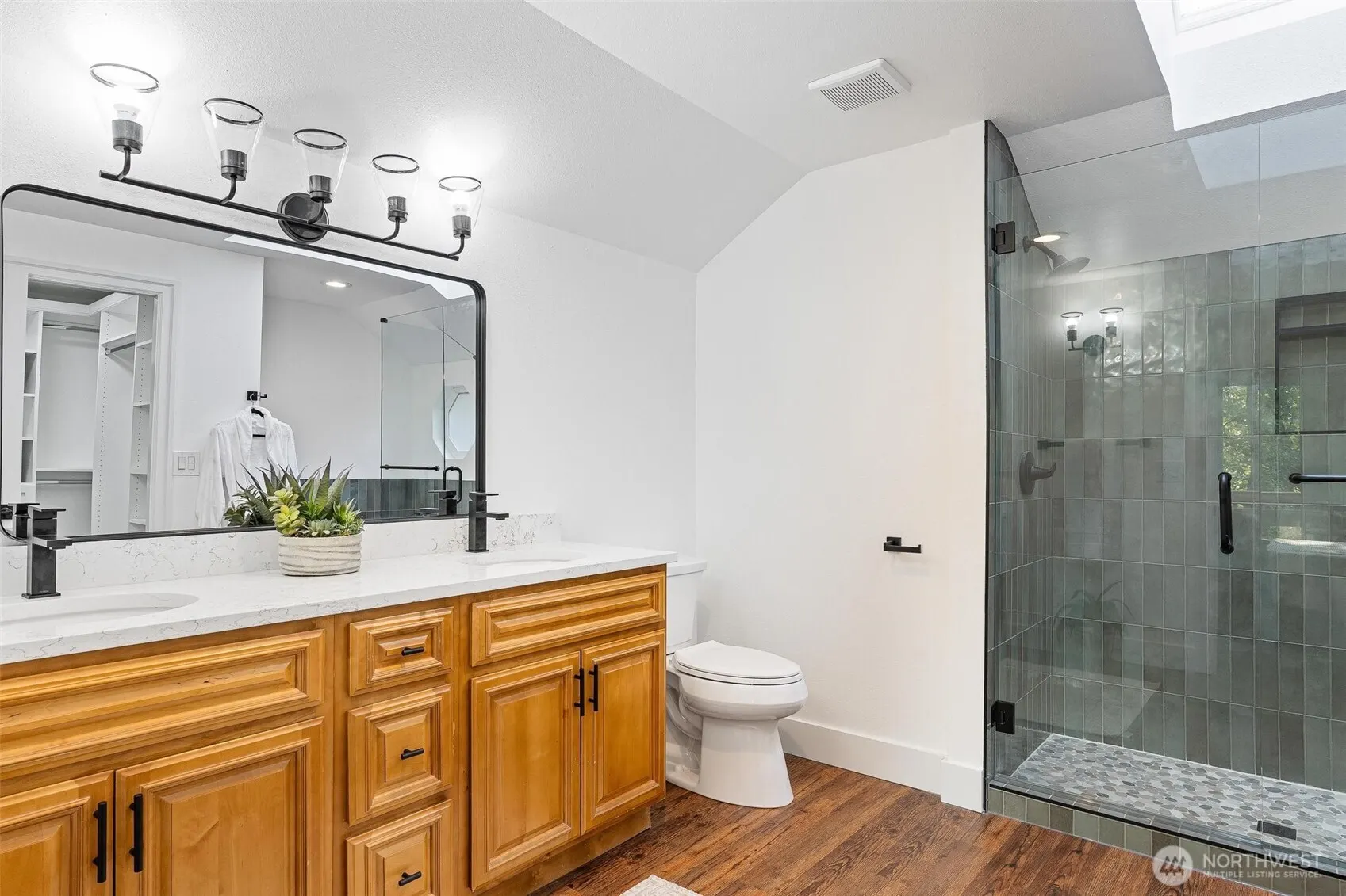 13206 SE 51st Place , Bellevue, WA 98006