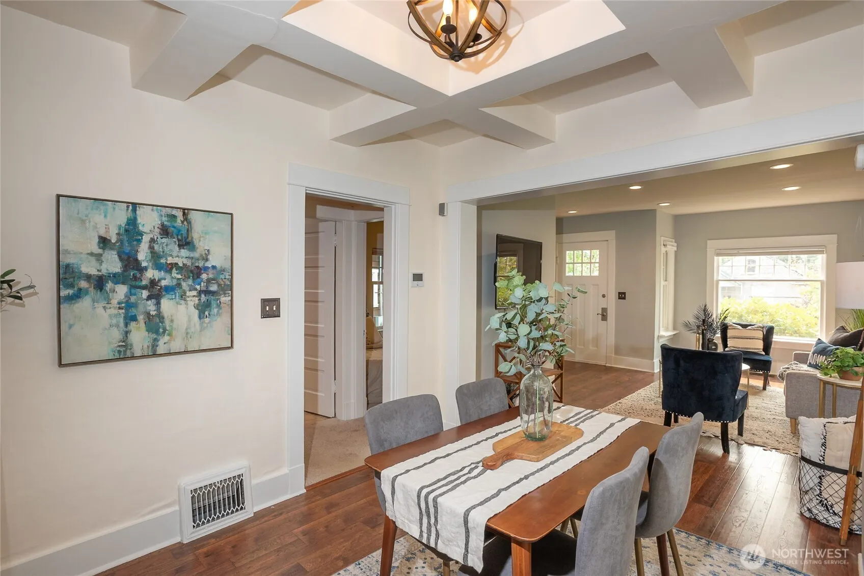 154 NE 52nd Street , Seattle, WA 98105