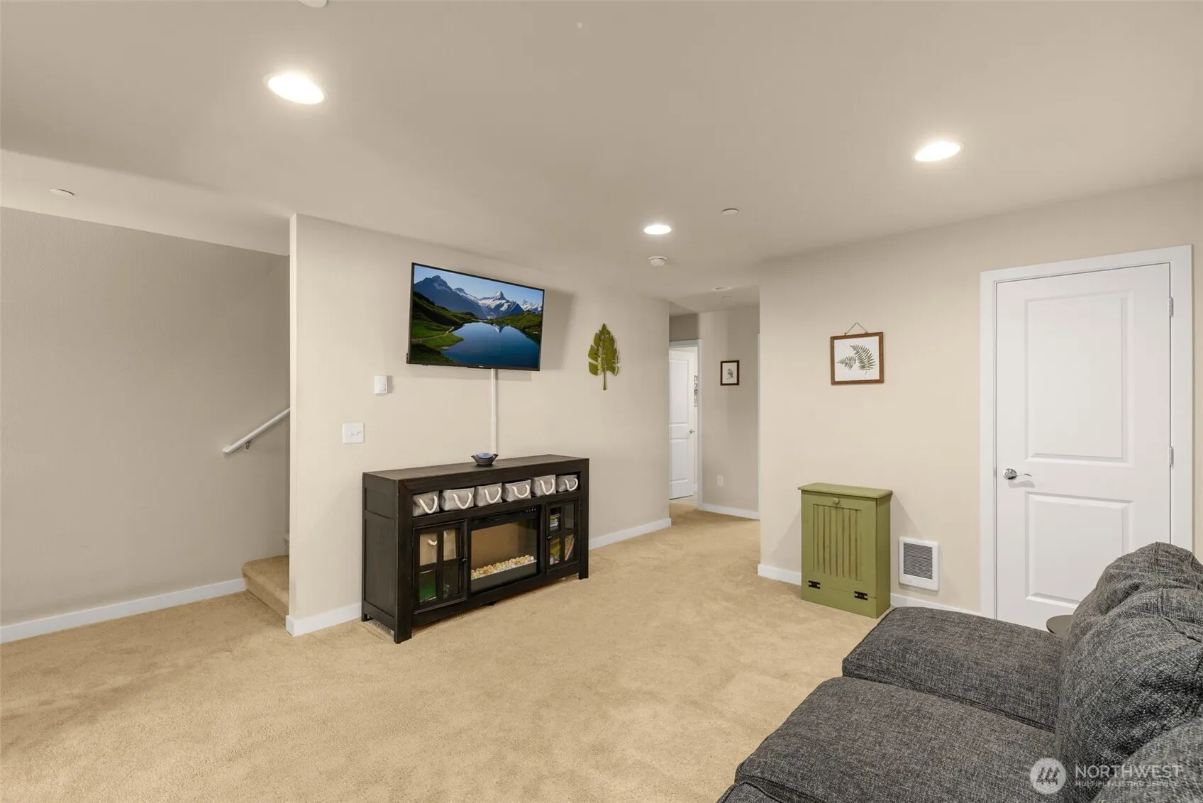 14715 Admiralty Way #A4, Lynnwood, WA 98087