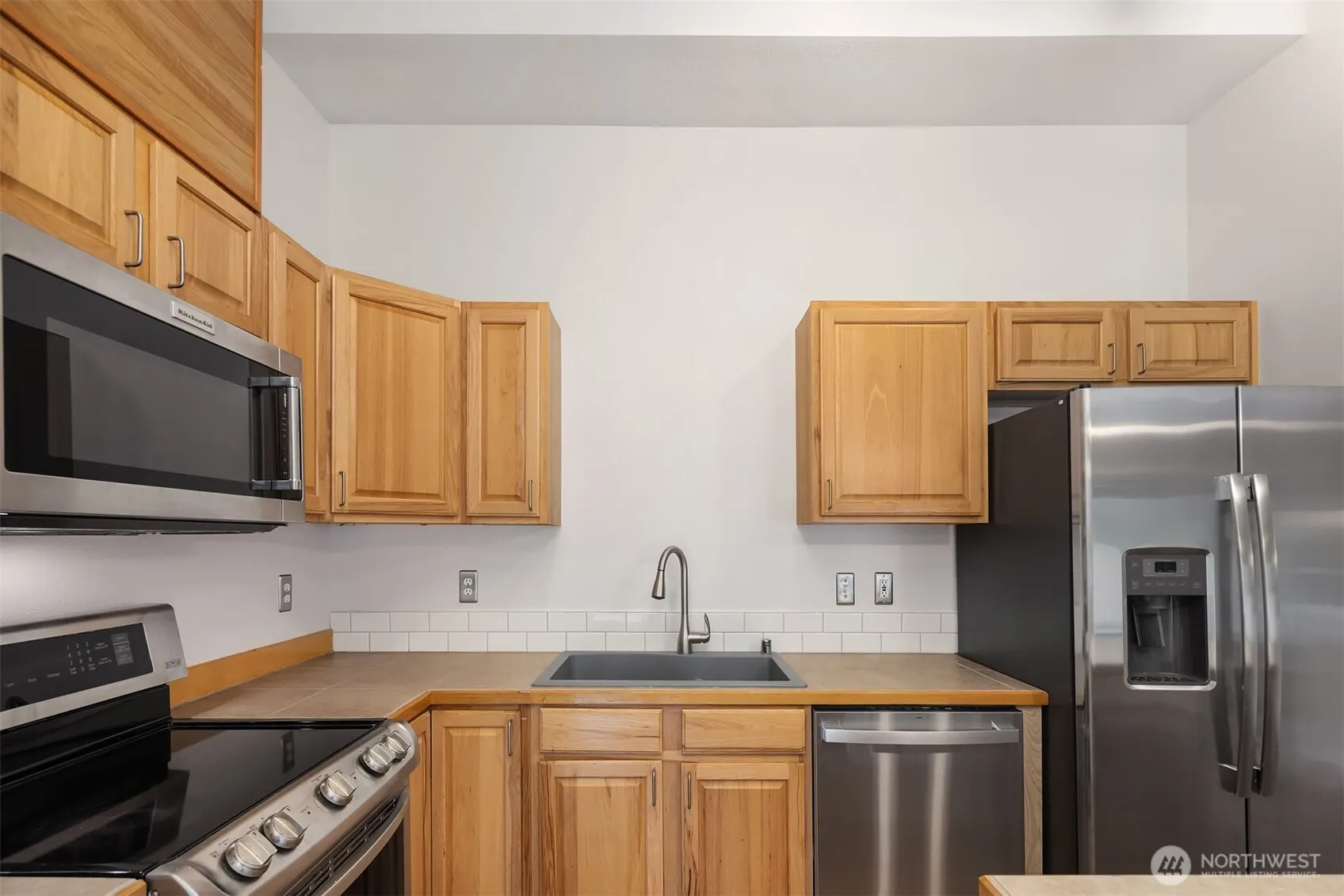 14335 Simonds Road NE #A203, Kirkland, WA 98034