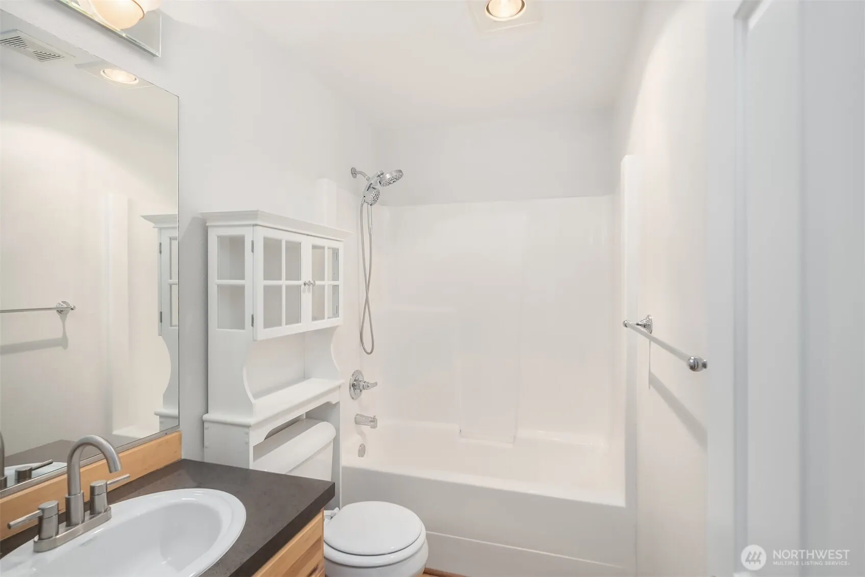14335 Simonds Road NE #A203, Kirkland, WA 98034