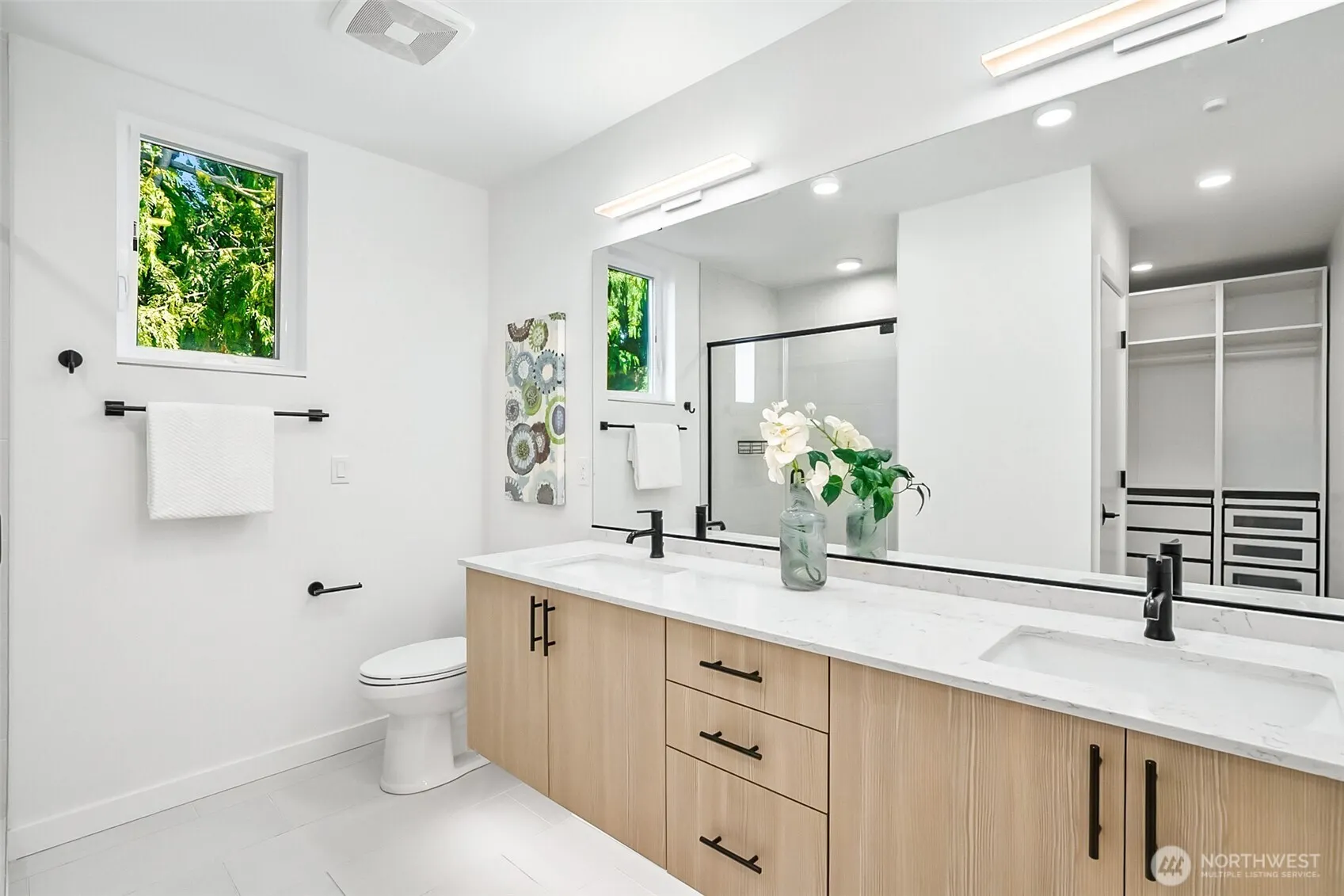 6562 Ravenna Avenue NE, Seattle, WA 98115