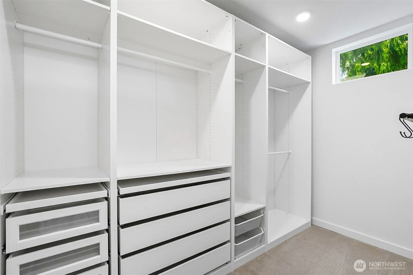 6562 Ravenna Avenue NE, Seattle, WA 98115