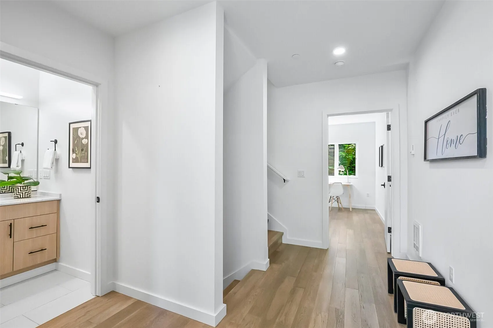 6562 Ravenna Avenue NE, Seattle, WA 98115