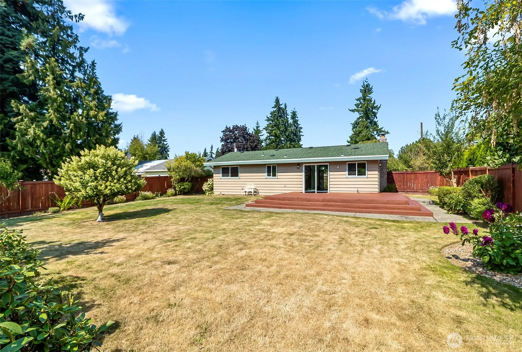2104 201st Place SW, Lynnwood, WA 98036