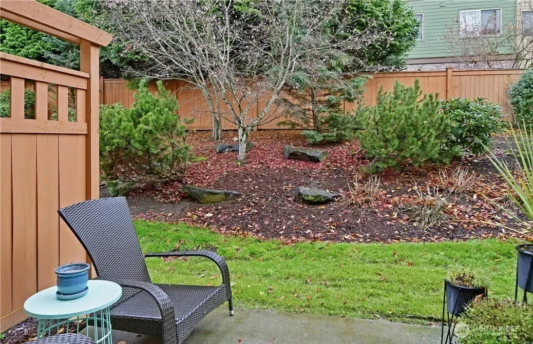 18502 W 36th Avenue #D, Lynnwood, WA 98037