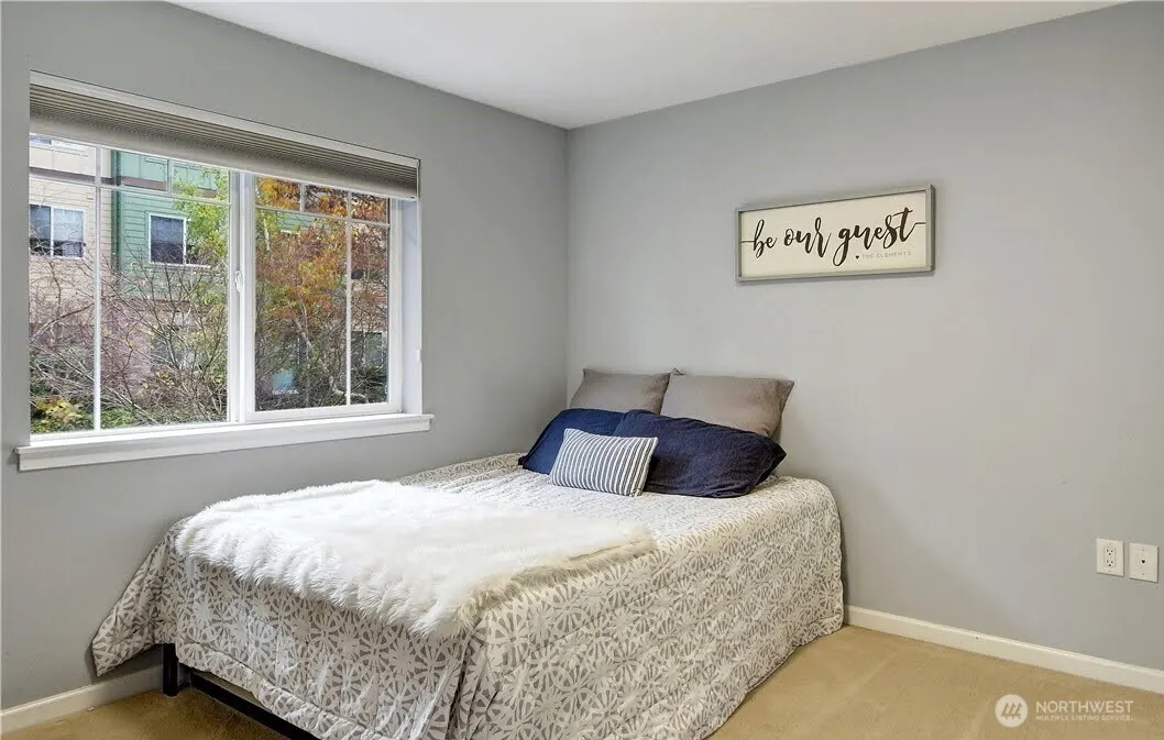 18502 W 36th Avenue #D, Lynnwood, WA 98037