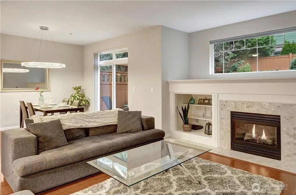 18502 W 36th Avenue #D, Lynnwood, WA 98037