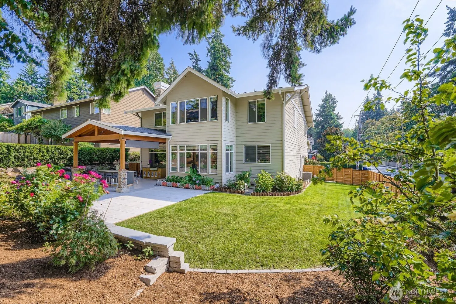 2312 108th Avenue SE, Bellevue, WA 98004