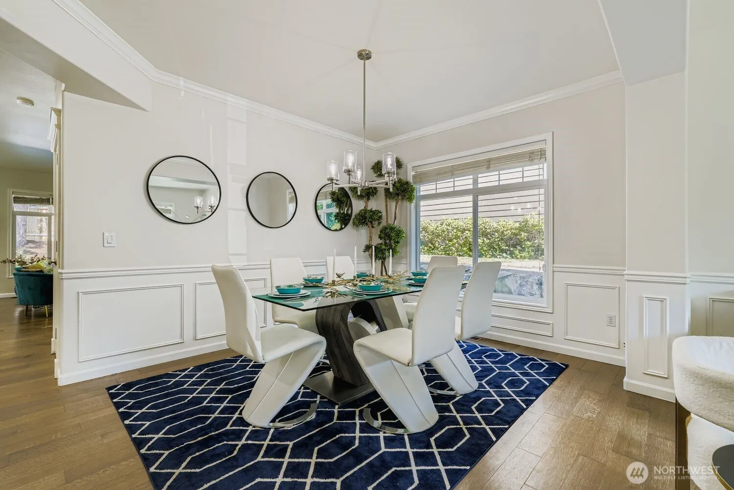 2312 108th Avenue SE, Bellevue, WA 98004