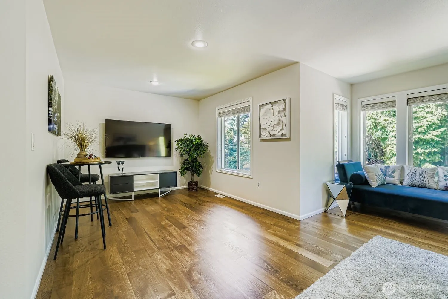 2312 108th Avenue SE, Bellevue, WA 98004