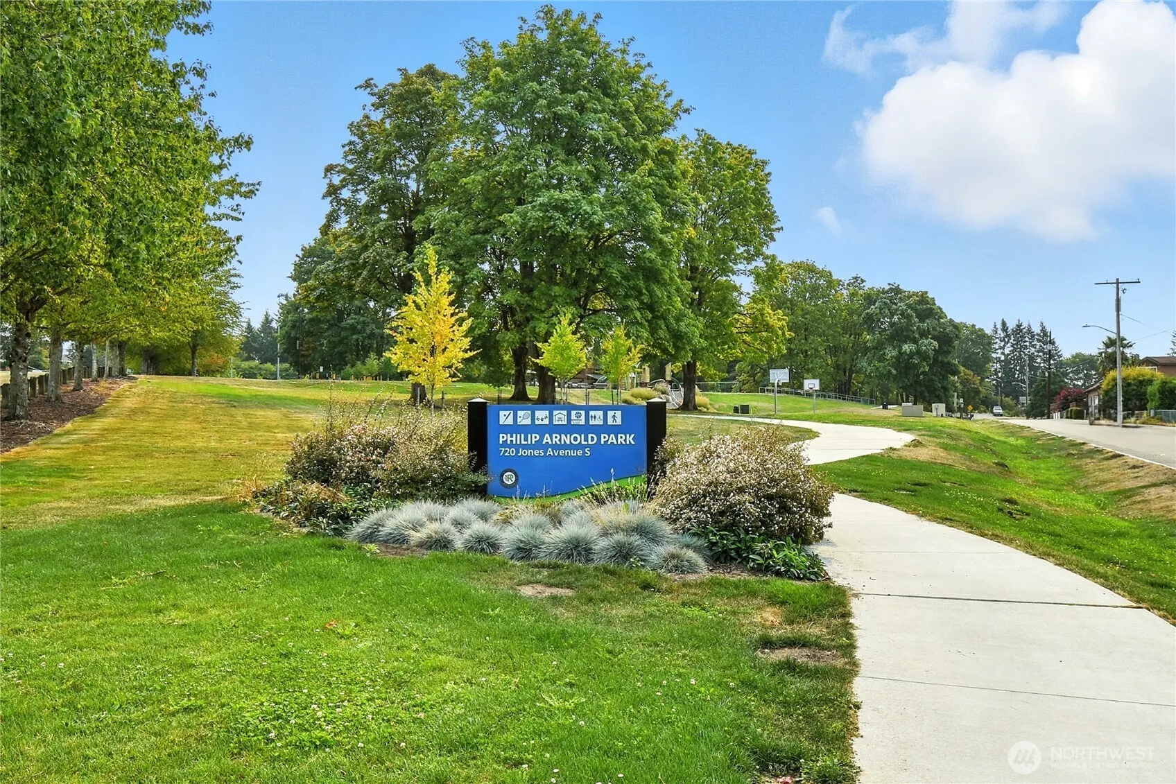 600 Grant Avenue S, Renton, WA 98057