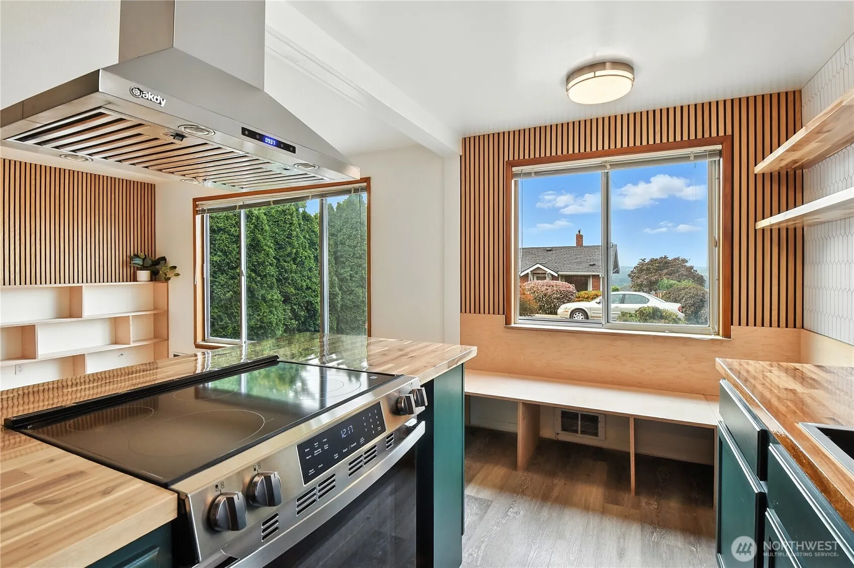 600 Grant Avenue S, Renton, WA 98057