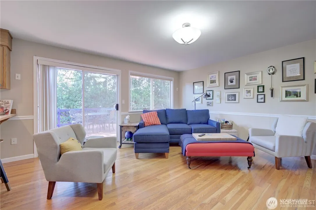 13201 NE 69th Way , Redmond, WA 98052