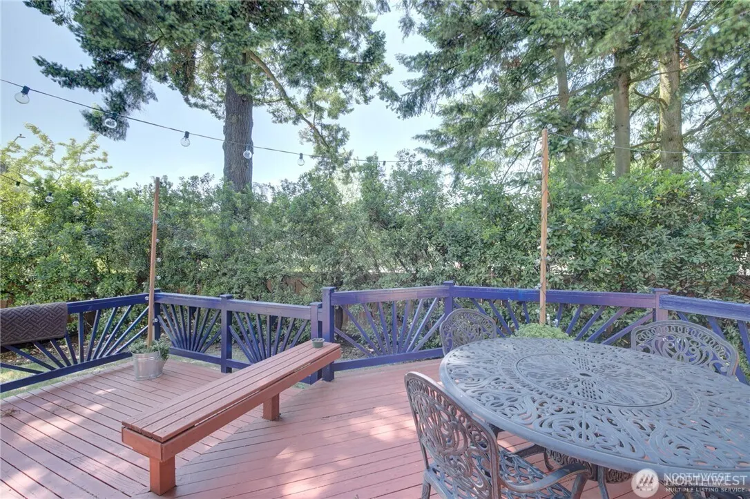 13201 NE 69th Way , Redmond, WA 98052