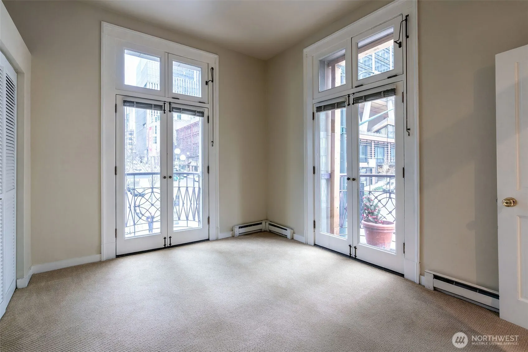 1119 1st Avenue #206, Seattle, WA 98101
