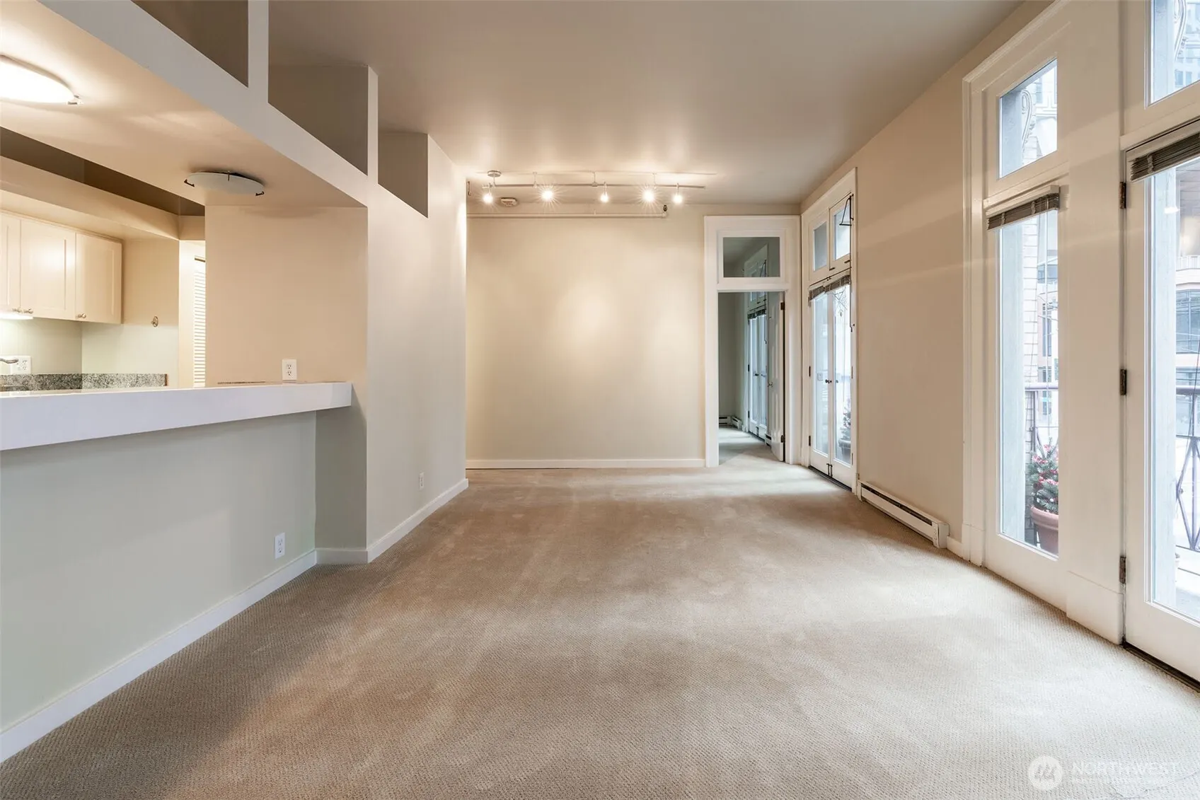 1119 1st Avenue #206, Seattle, WA 98101