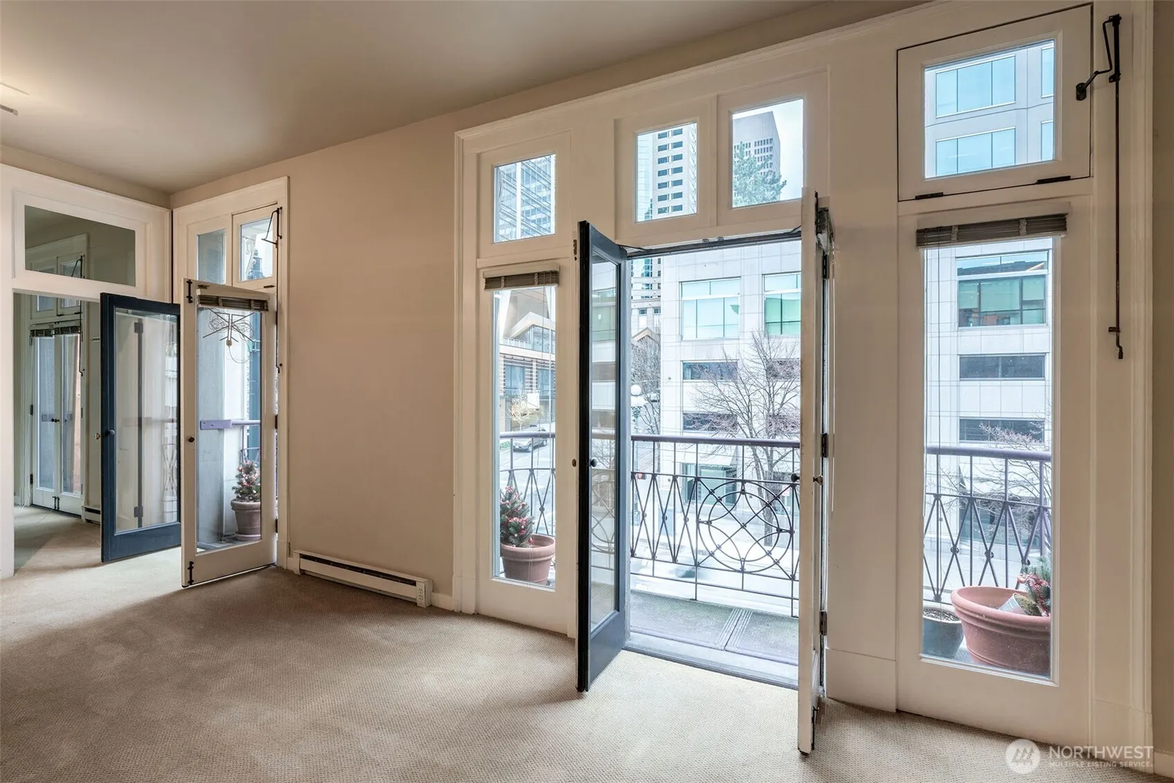1119 1st Avenue #206, Seattle, WA 98101