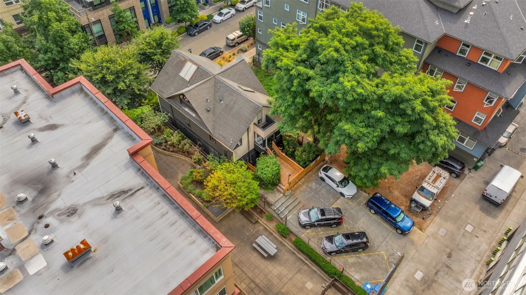 417 Minor Avenue N, Seattle, WA 98109