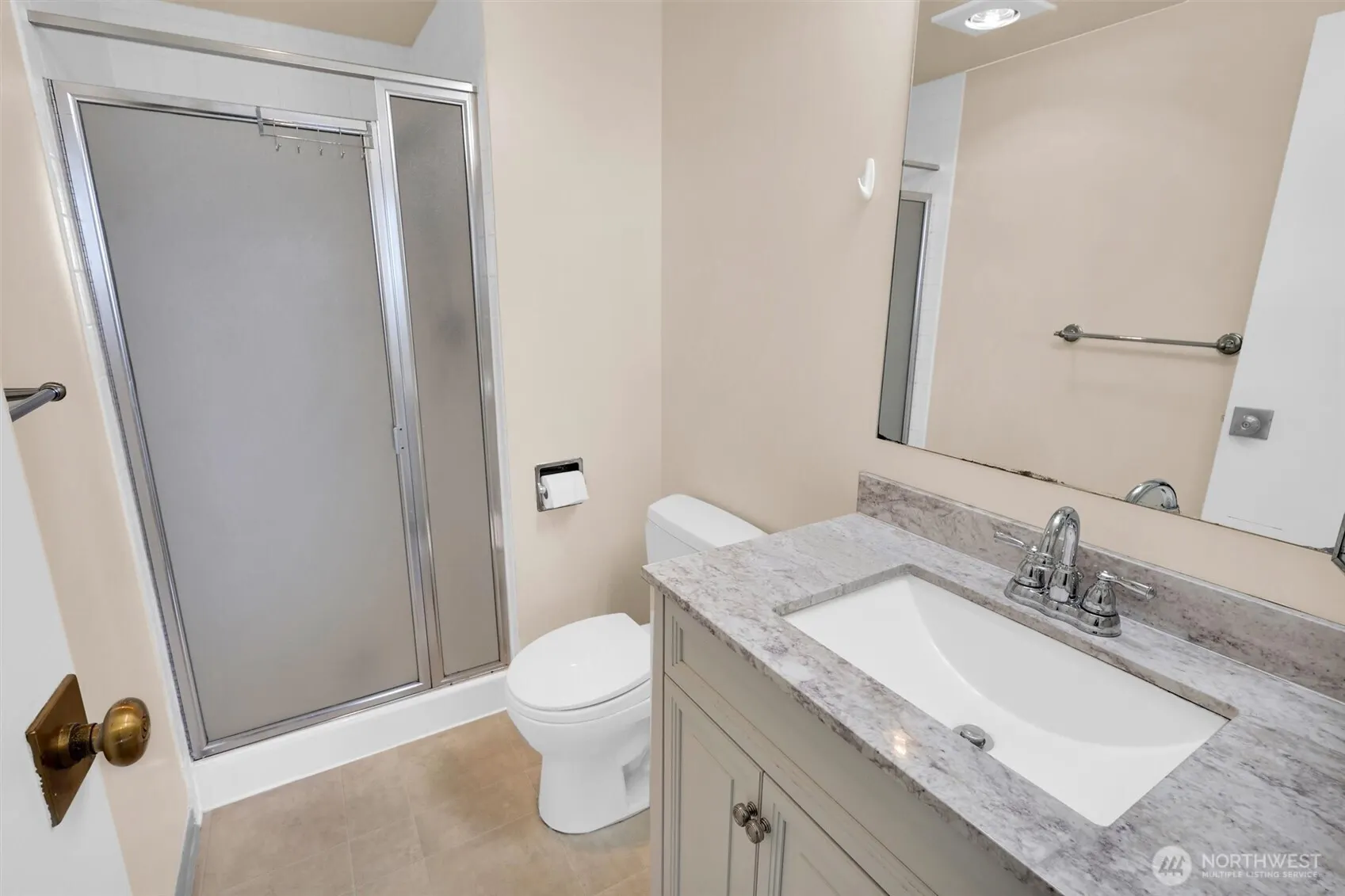 4540 8th Avenue NE #2302, Seattle, WA 98105