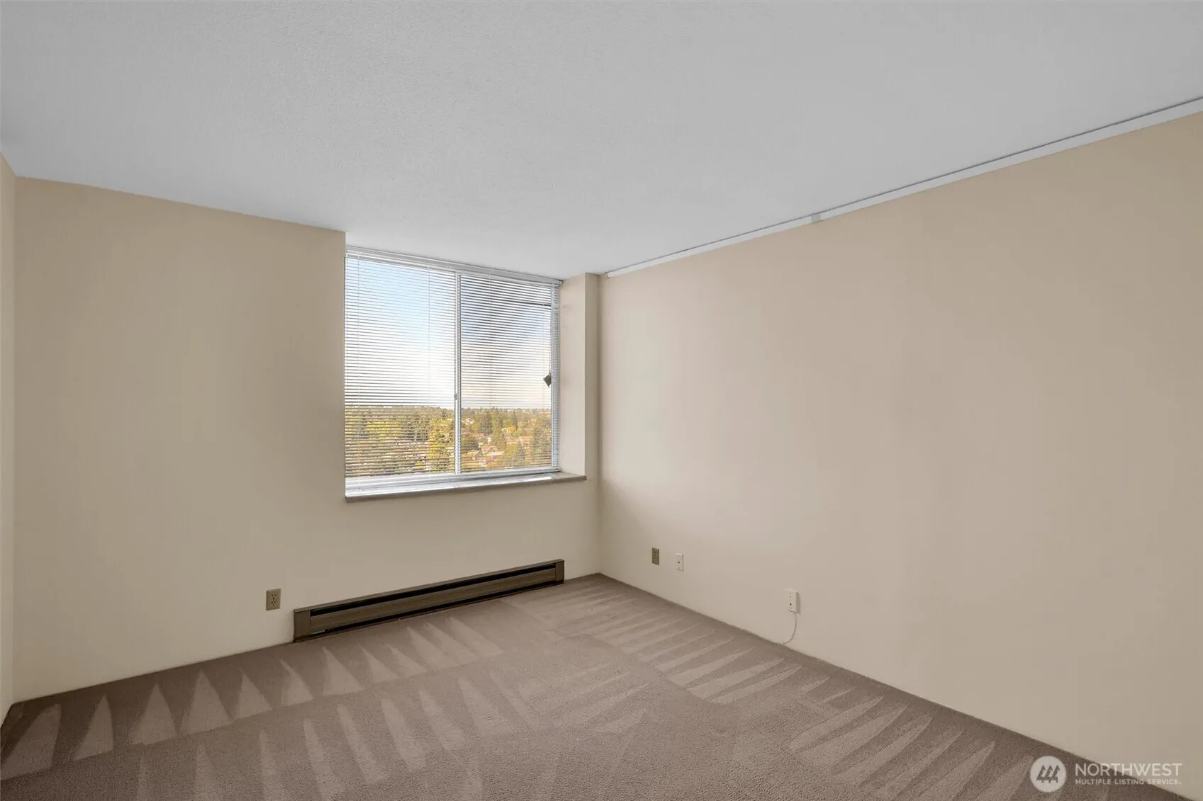 4540 8th Avenue NE #2302, Seattle, WA 98105