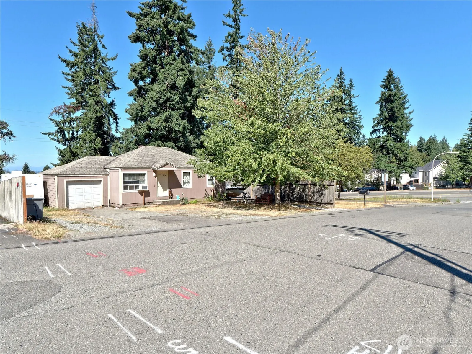 1409 Monroe Avenue NE, Renton, WA 98056