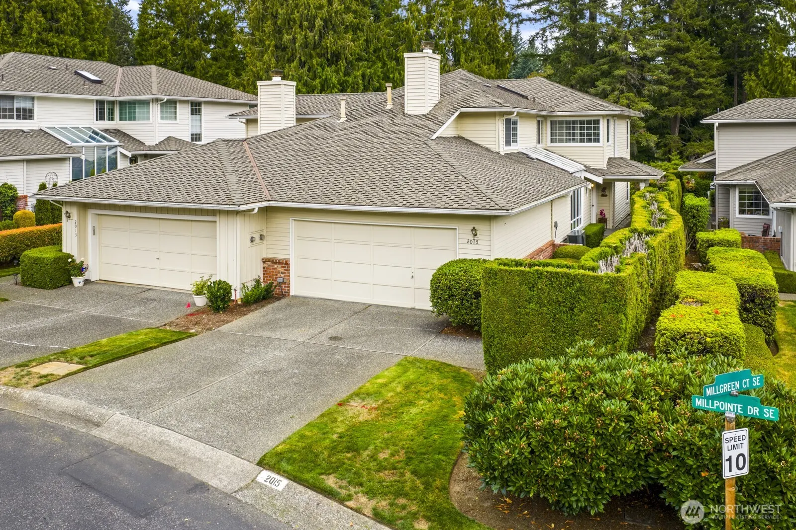 2015 Mill Pointe Drive SE, Mill Creek, WA 98012