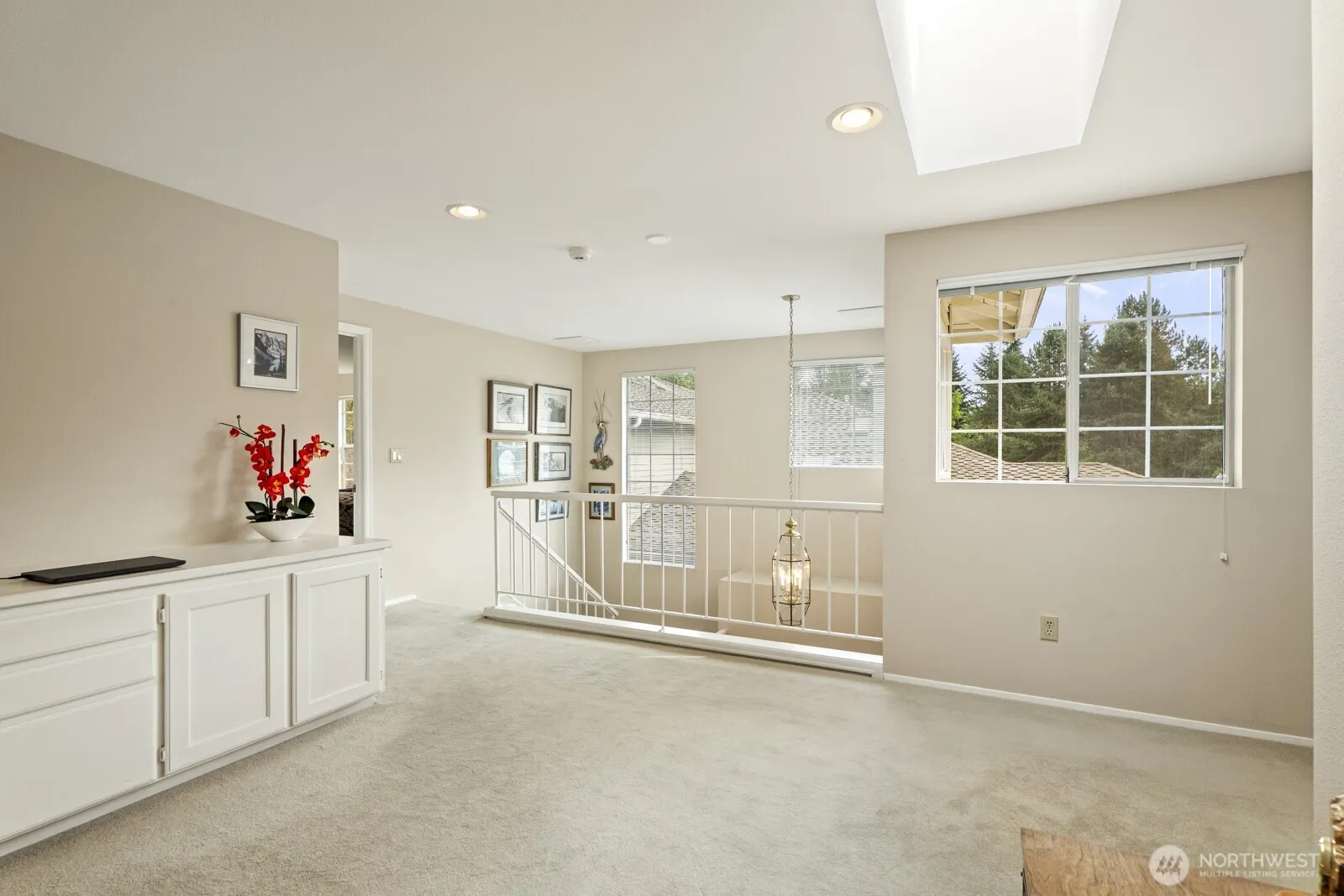 2015 Mill Pointe Drive SE, Mill Creek, WA 98012