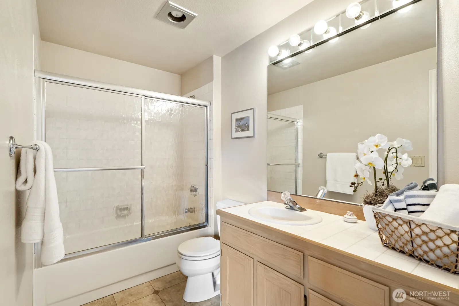 2015 Mill Pointe Drive SE, Mill Creek, WA 98012