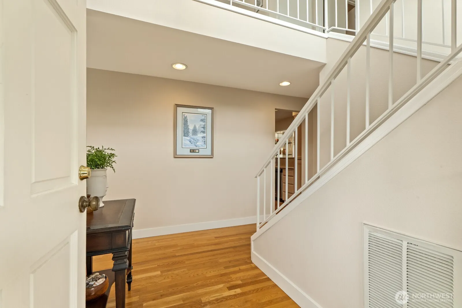 2015 Mill Pointe Drive SE, Mill Creek, WA 98012