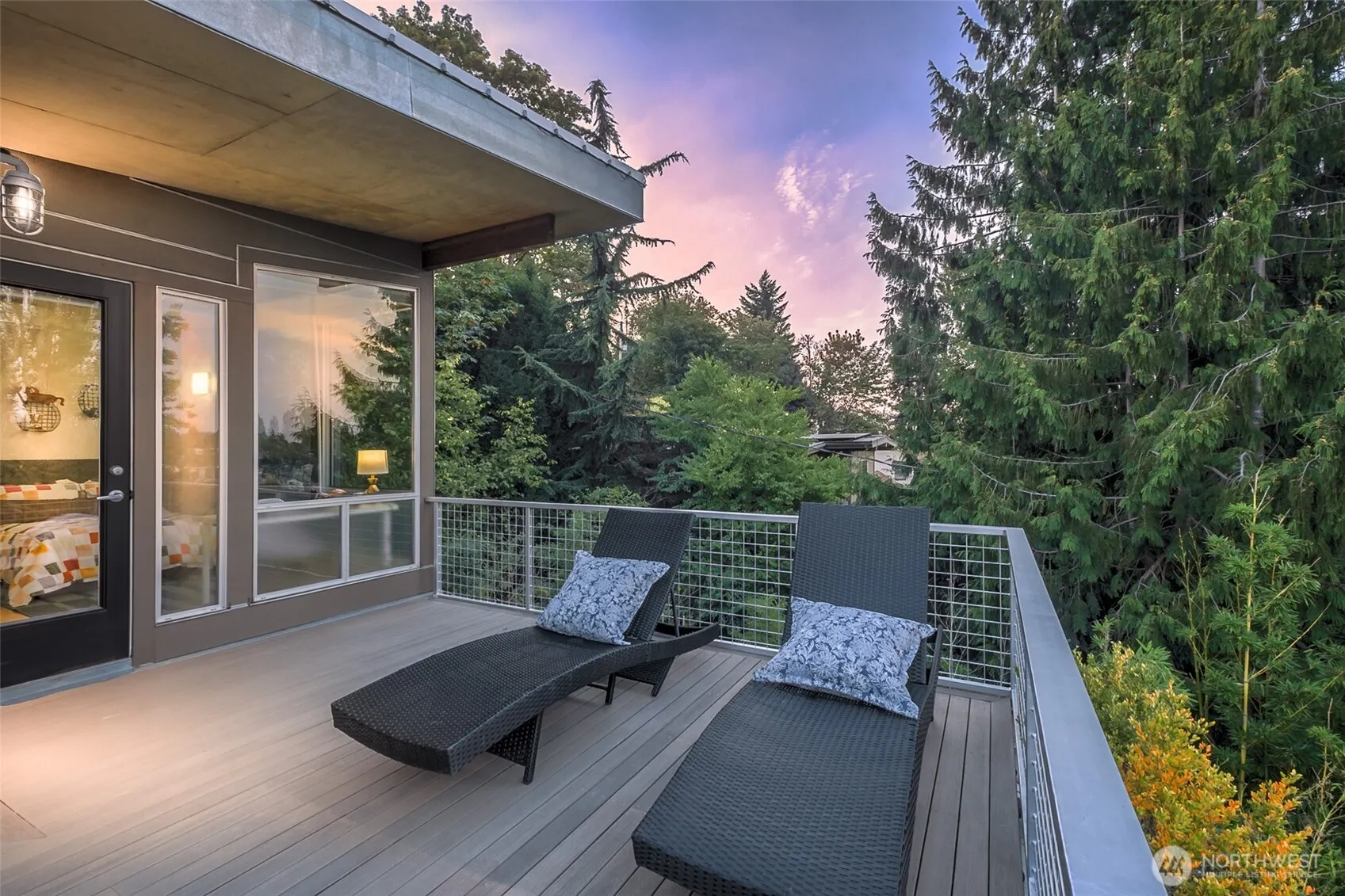 4050 34th Avenue S, Seattle, WA 98118