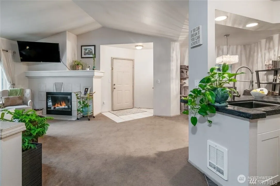 15300 112th Avenue NE #B308, Bothell, WA 98011