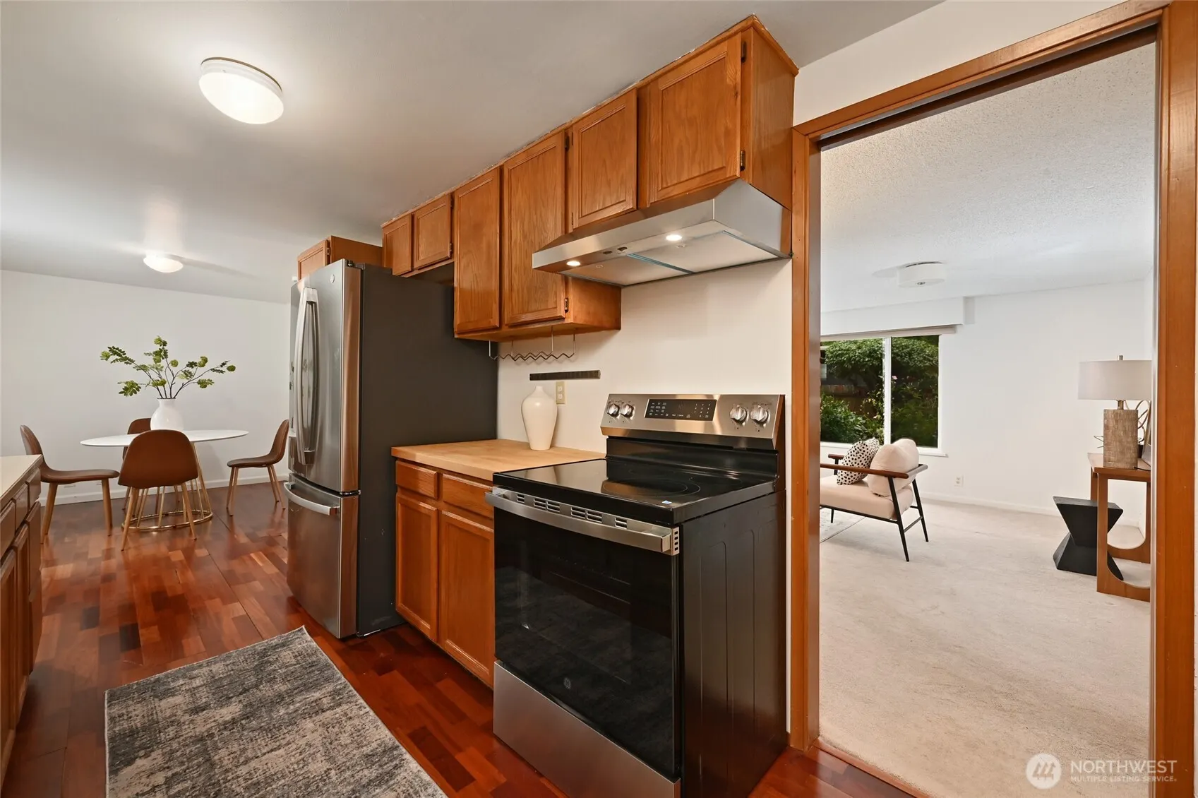 7818 NE 124th St , Kirkland, WA 98034