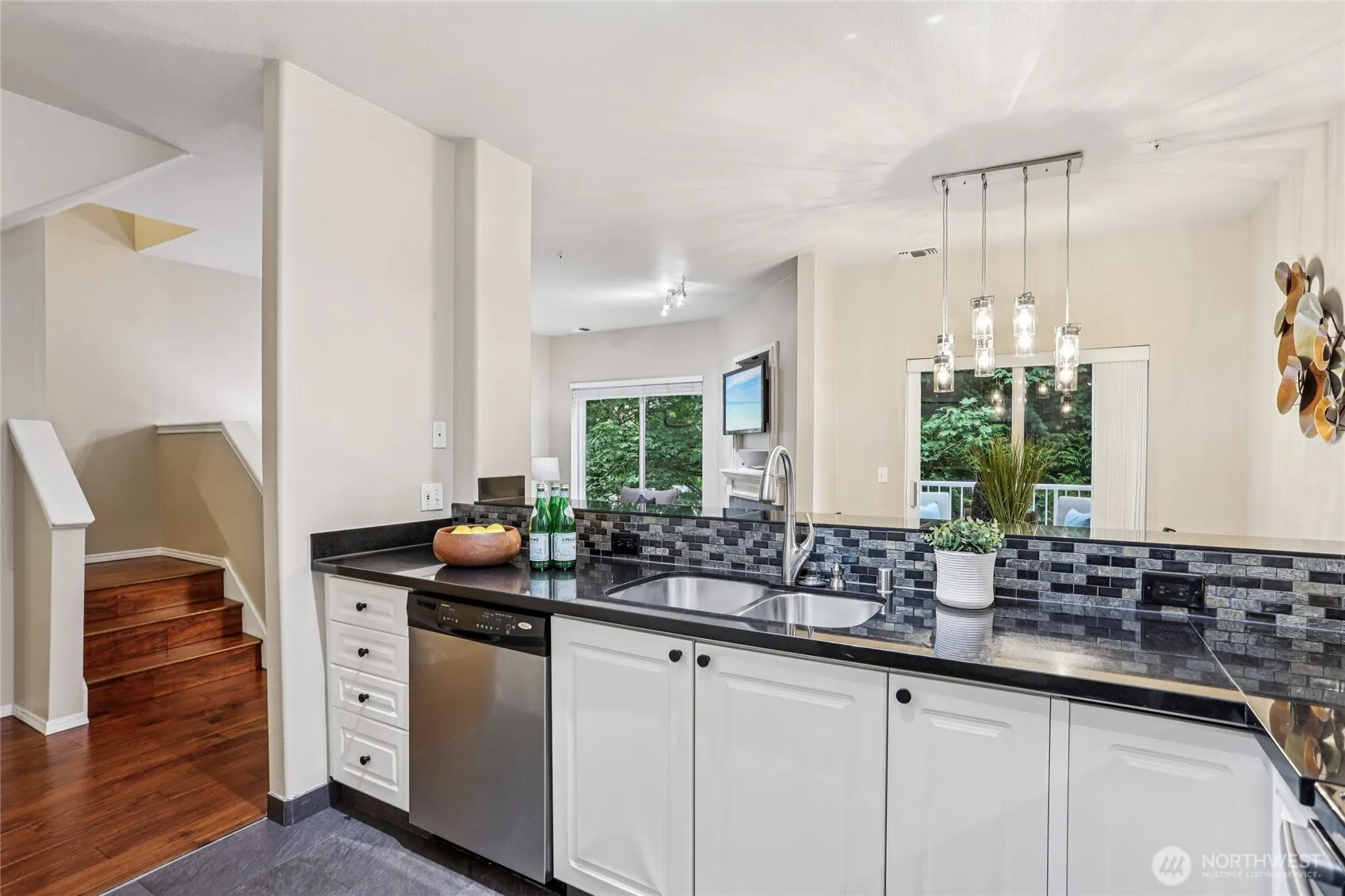 12118 NE 171st Place #E202, Bothell, WA 98011