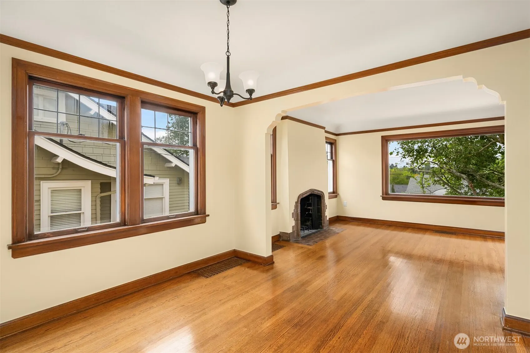 5728 29th Avenue NE, Seattle, WA 98105