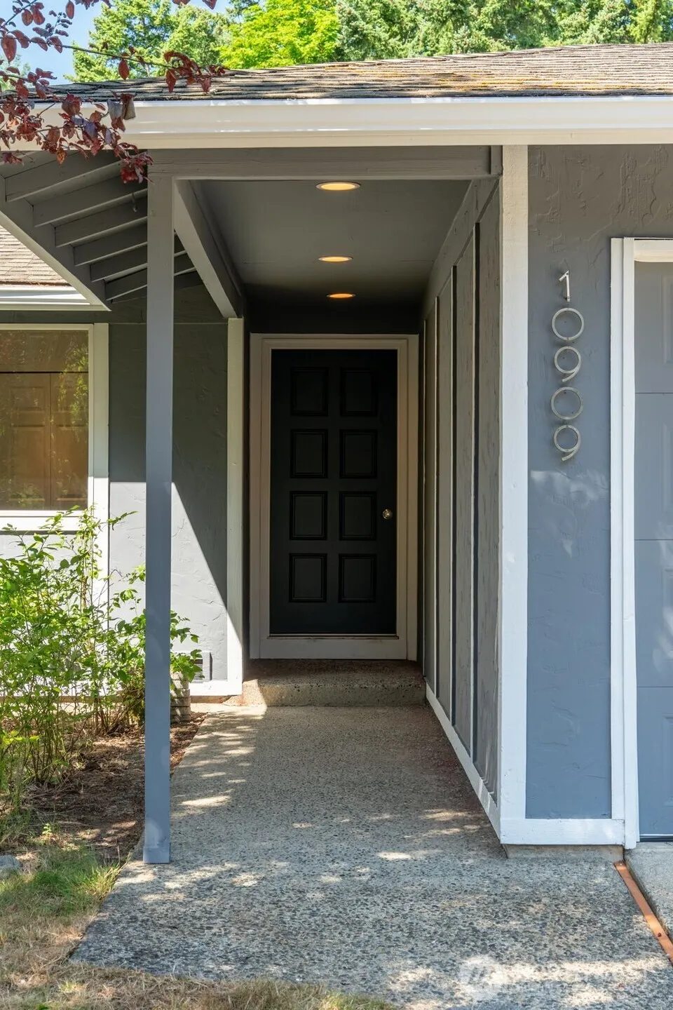 10909 156th Place NE, Redmond, WA 98052