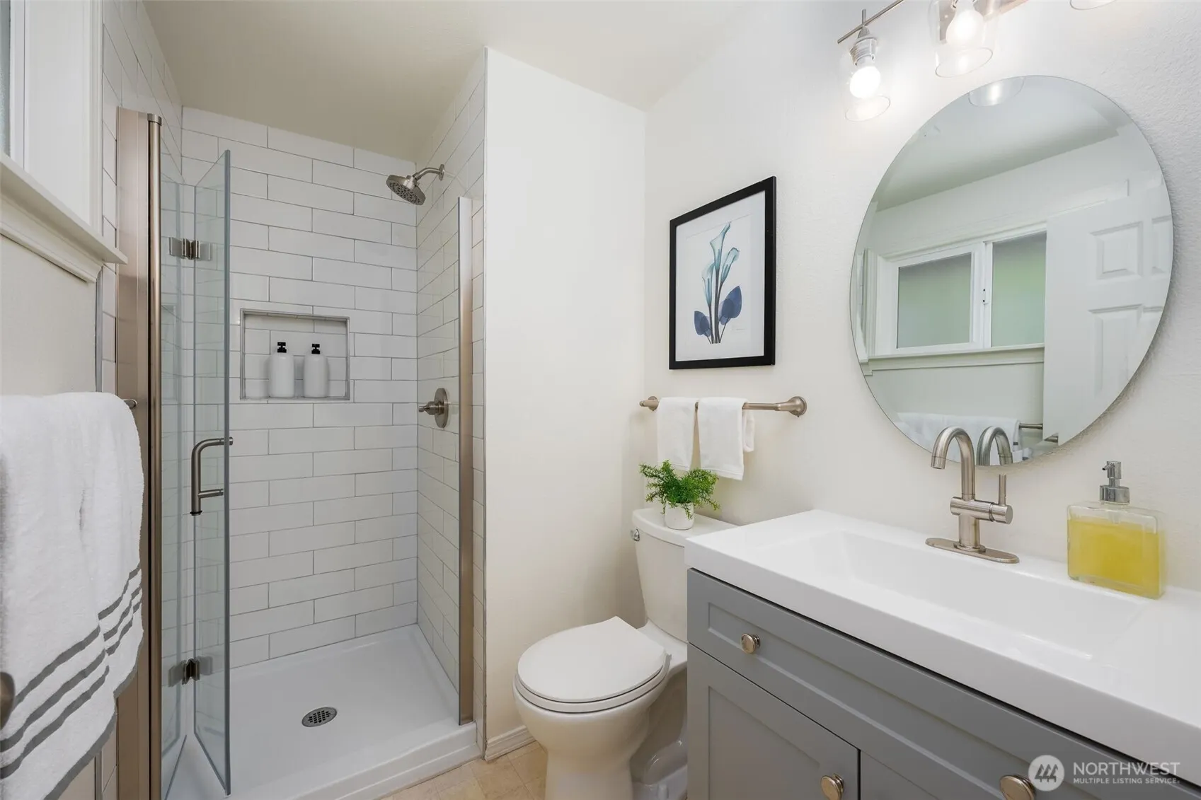 10909 156th Place NE, Redmond, WA 98052