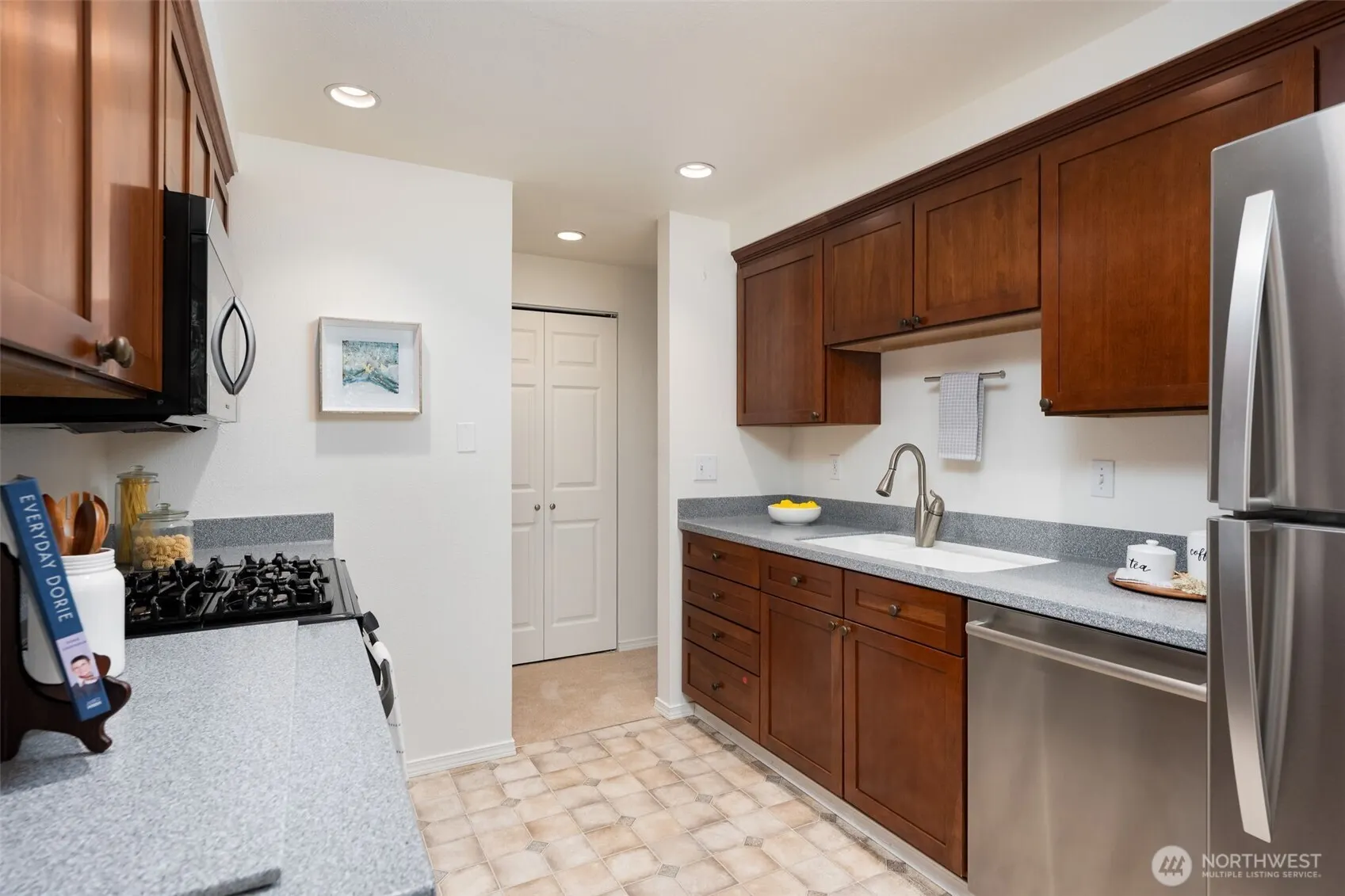 10909 156th Place NE, Redmond, WA 98052