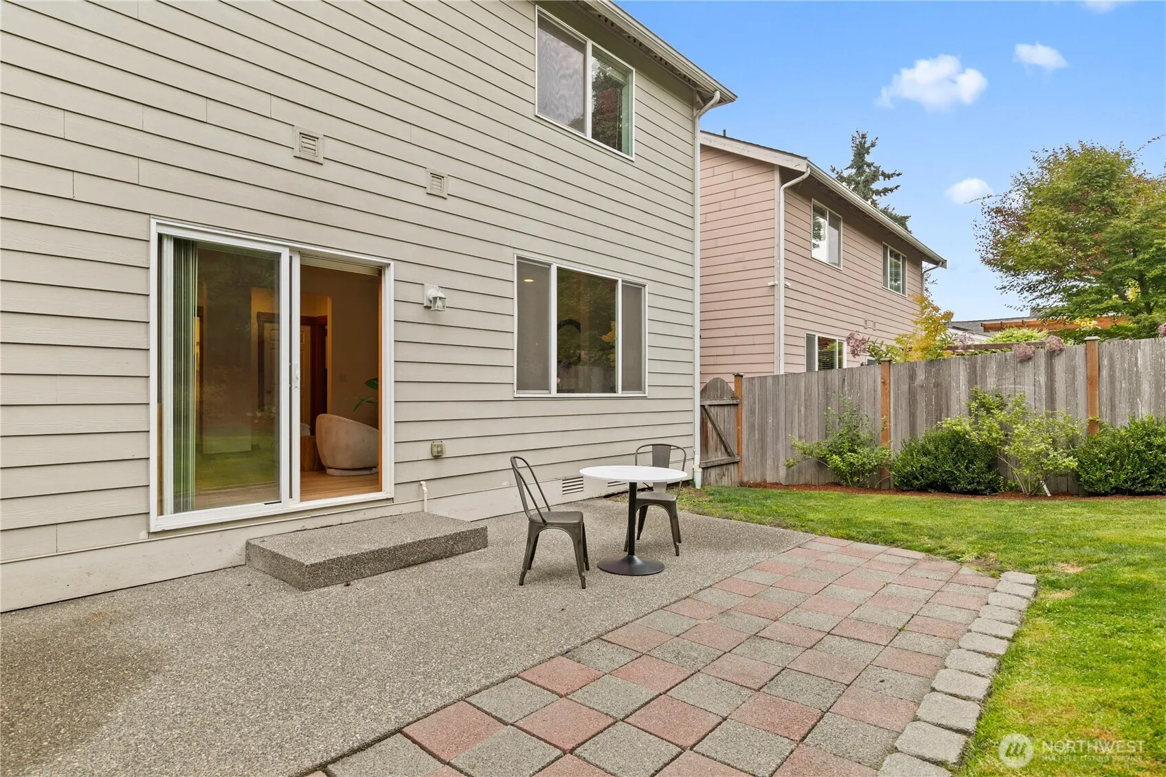 5468 18th Avenue SW, Seattle, WA 98106