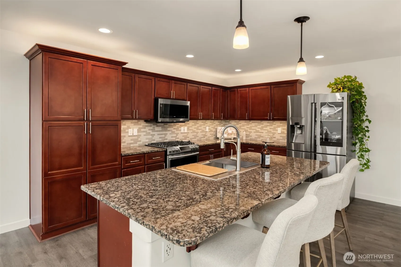 2432 192nd Place SW, Lynnwood, WA 98036
