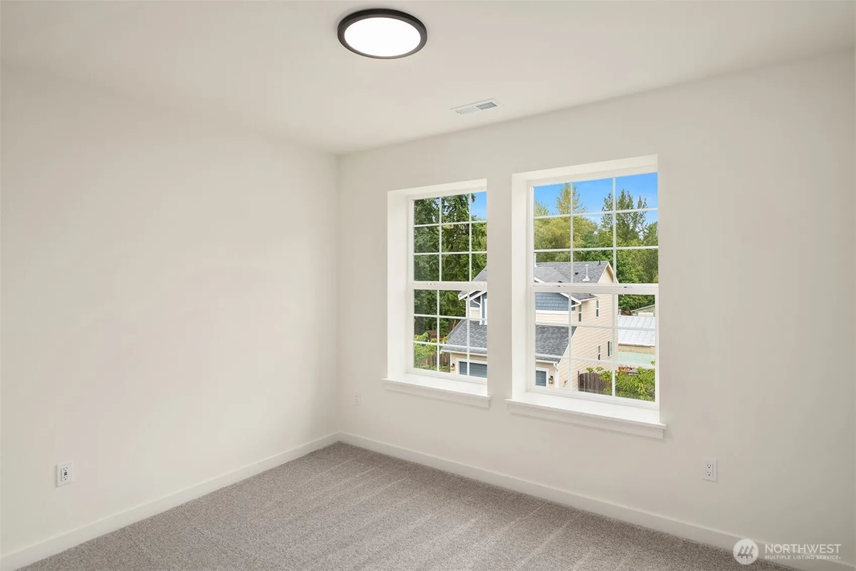 2432 192nd Place SW, Lynnwood, WA 98036